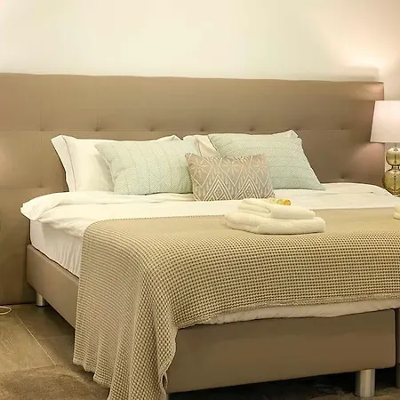 House Family Villa *