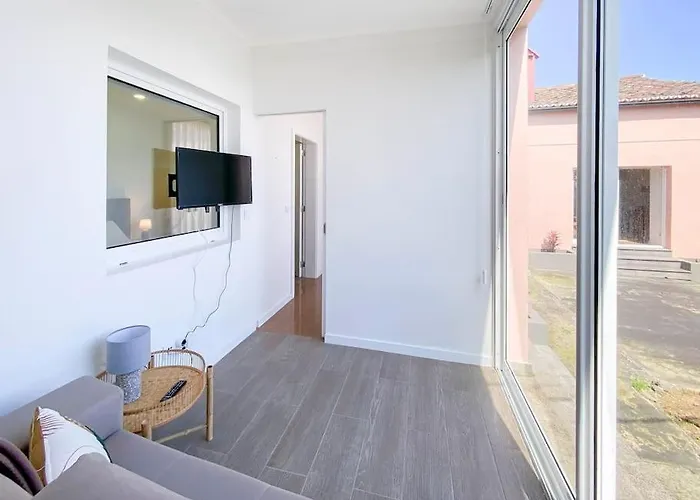 House Family Capelas (Sao Miguel)