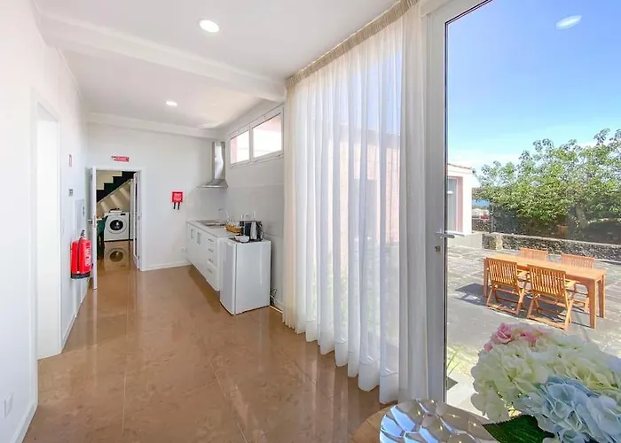 House Family Capelas (Sao Miguel)